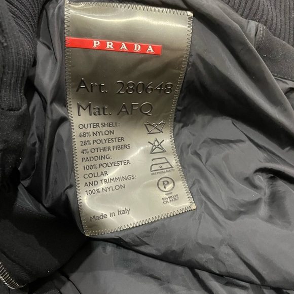 Prada coat size 40 - Picture 3 of 5